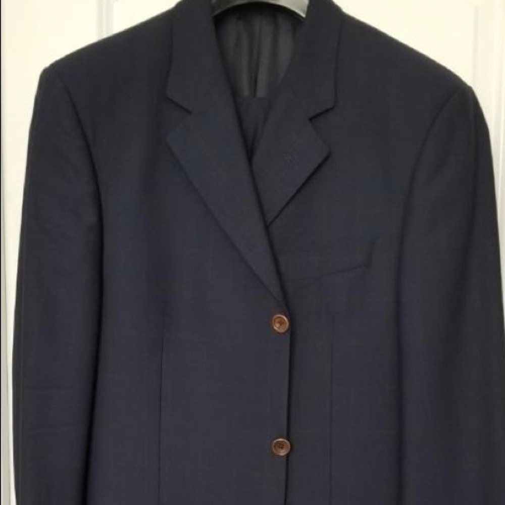Suit